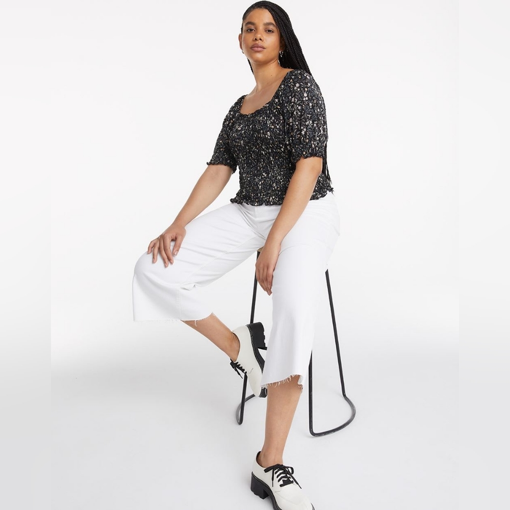 NWT Wide-Leg Jeans High-Rise Plus Size White Colour Stretchy Cropped - Picture 2 of 11